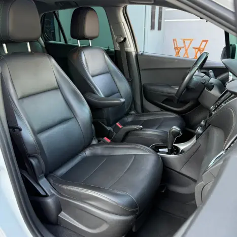 CHEVROLET Tracker 1.4 16V 4P FLEX PREMIER TURBO AUTOMÁTICO, Foto 16 CHEVROLET Tracker 1.4 16V 4P FLEX PREMIER TURBO AUTOMÁTICO, Foto 16