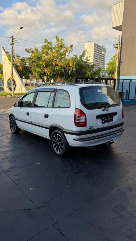 CHEVROLET Zafira 2.0 4P FLEX EXPRESSION 7 LUGARES AUTOM�TICO, Foto 6