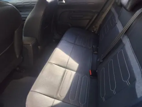 CITROEN C4 Cactus 1.6 16V 4P FLEX SHINE PACK THP TURBO AUTOMÁTICO, Foto 10 CITROEN C4 Cactus 1.6 16V 4P FLEX SHINE PACK THP TURBO AUTOMÁTICO, Foto 10