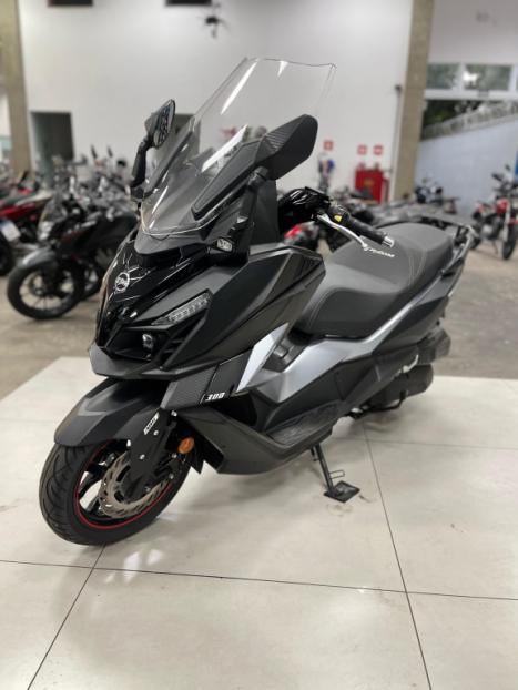 DAFRA Cruisym 300 , Foto 7