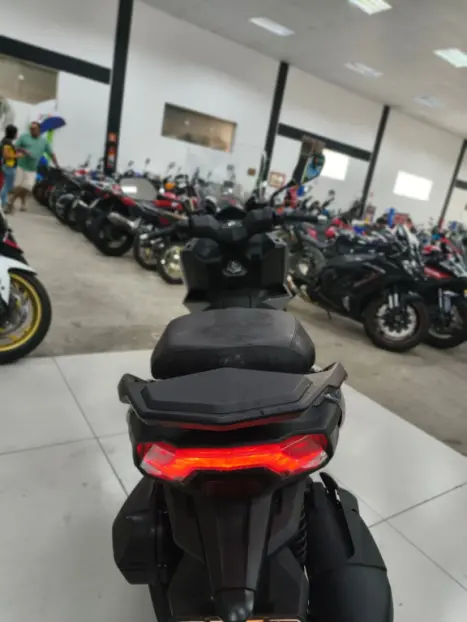 DAFRA Cruisym 300 , Foto 11