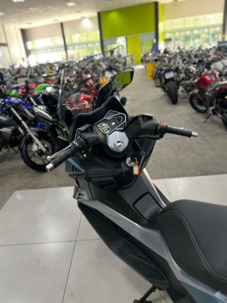 DAFRA Cruisym 300 , Foto 9