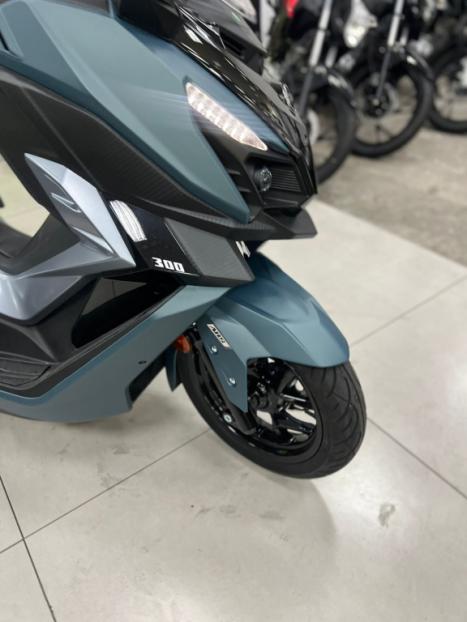 DAFRA Cruisym 300 , Foto 11