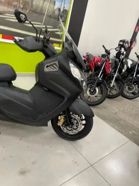 DAFRA Maxsym 400 , Foto 3