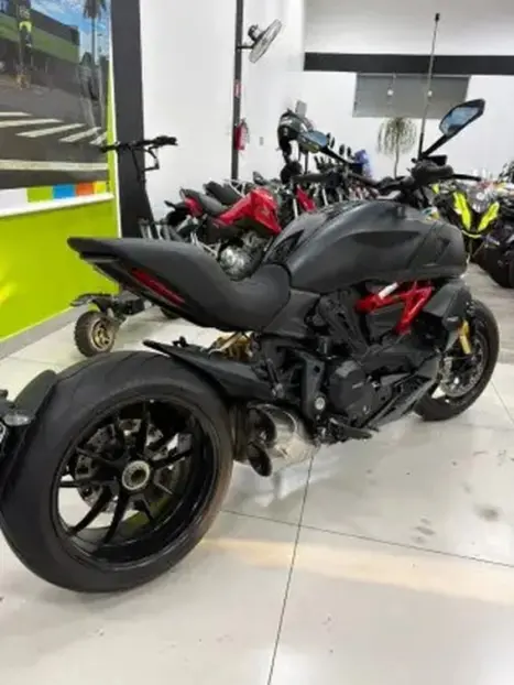 DUCATI Diavel 1260 S, Foto 3