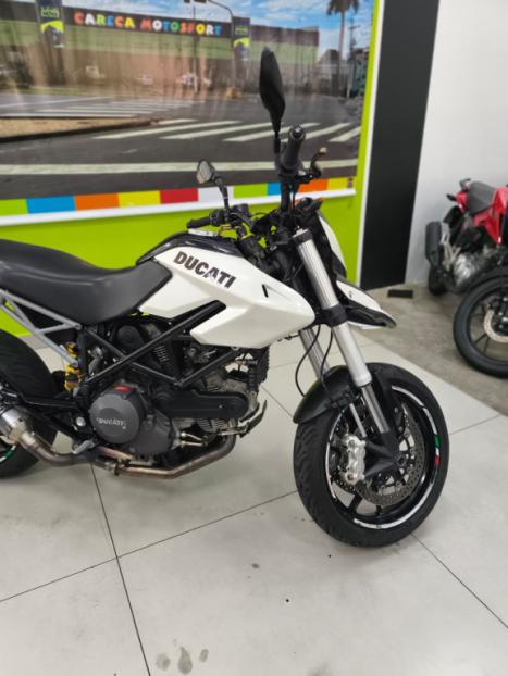 DUCATI Hypermotard 796 , Foto 3