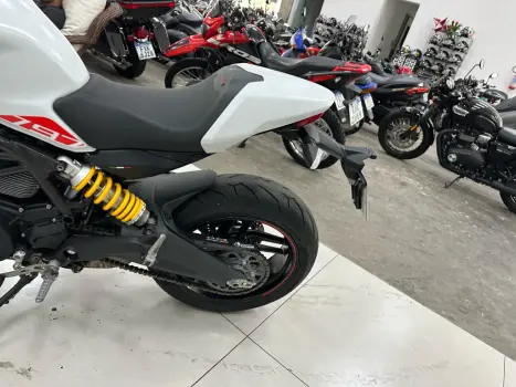 DUCATI Monster 797 , Foto 6