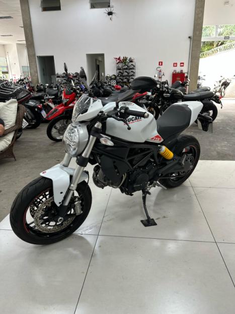 DUCATI Monster 797 , Foto 7