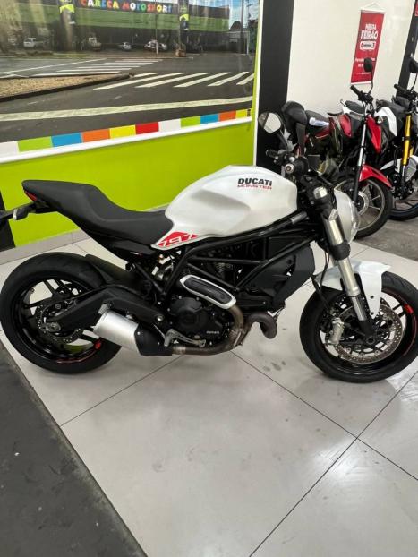 DUCATI Monster 797 , Foto 9
