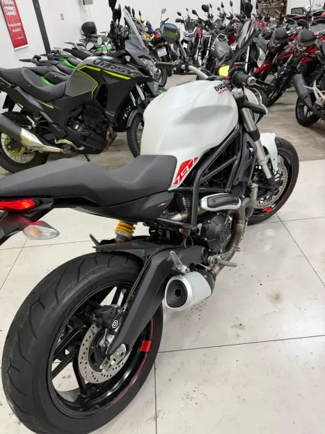 DUCATI Monster 797 , Foto 10