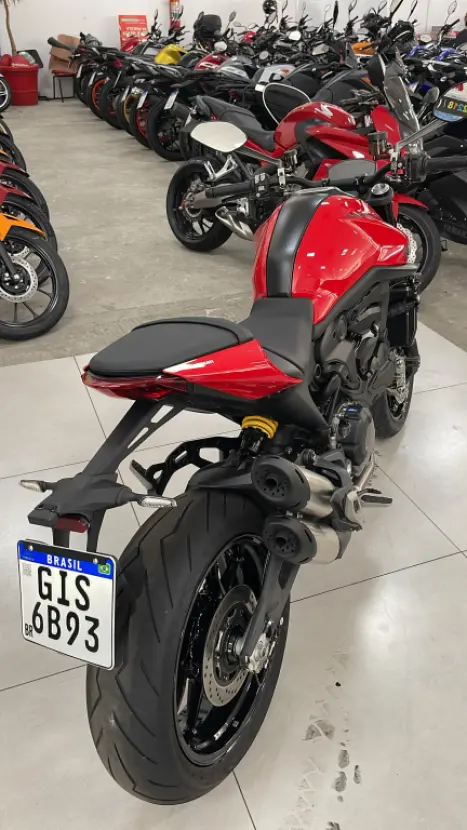 DUCATI Monster 821 ABS, Foto 2 DUCATI Monster 821 ABS, Foto 2