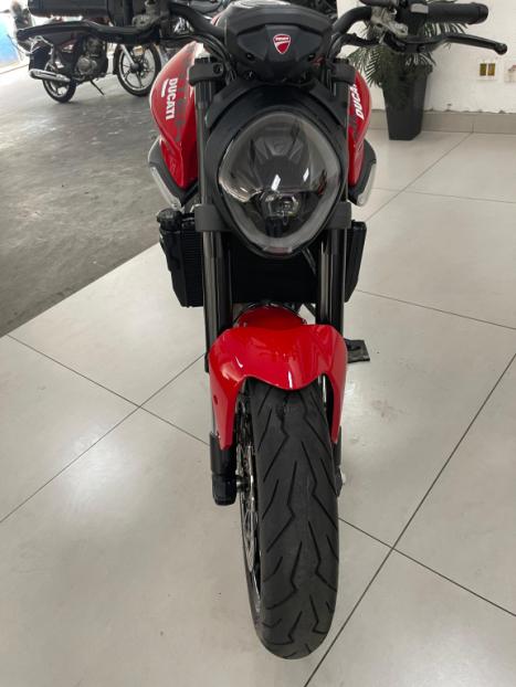 DUCATI Monster 821 ABS, Foto 4 DUCATI Monster 821 ABS, Foto 4