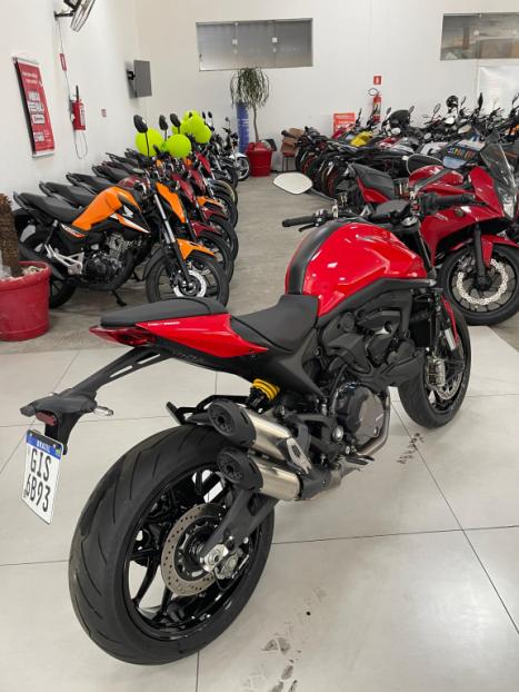 DUCATI Monster 821 ABS, Foto 11 DUCATI Monster 821 ABS, Foto 11