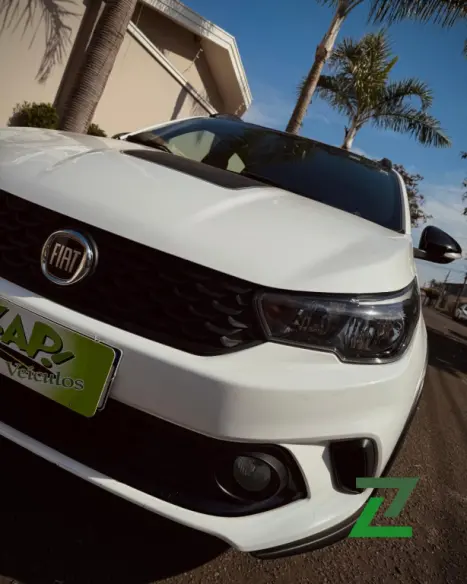 FIAT Argo 1.3 4P FIREFLY FLEX TREKKING, Foto 3 FIAT Argo 1.3 4P FIREFLY FLEX TREKKING, Foto 3