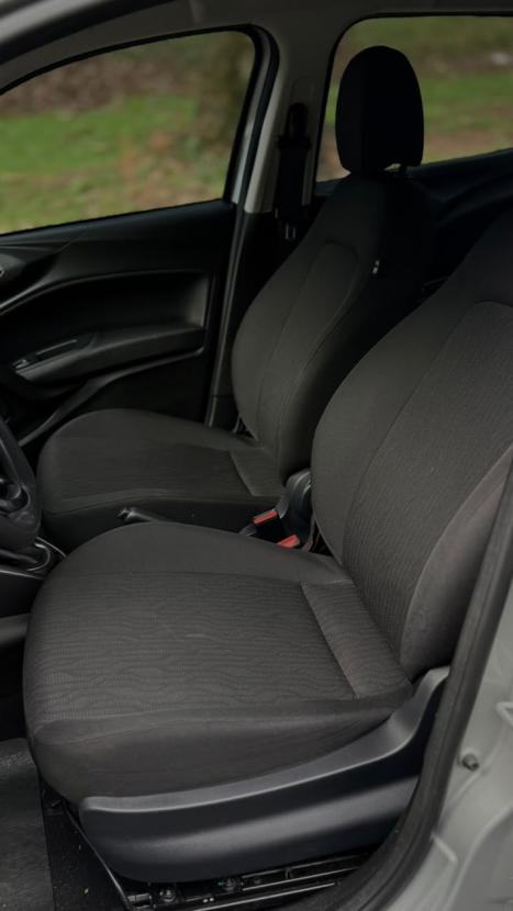 FIAT Cronos 1.3 4P FLEX DRIVE S-DESIGN AUTOMÁTICO CVT, Foto 14