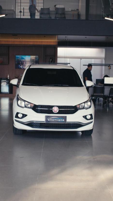 FIAT Cronos 1.8 4P FLEX PRECISION AUTOM�TICO, Foto 2