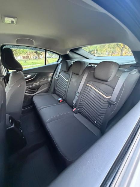 FIAT Fastback 1.0 12V 4P FLEX 200 TURBO AUTOMÁTICO CVT, Foto 16
