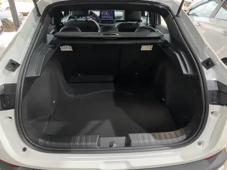 FIAT Fastback 1.3 16V 4P FLEX LIMITED EDITION TURBO 270 AUTOMÁTICO, Foto 9 FIAT Fastback 1.3 16V 4P FLEX LIMITED EDITION TURBO 270 AUTOMÁTICO, Foto 9