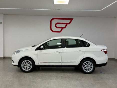 FIAT Grand Siena 1.6 16V 4P FLEX ESSENCE DUALOGIC AUTOMATIZADO, Foto 4