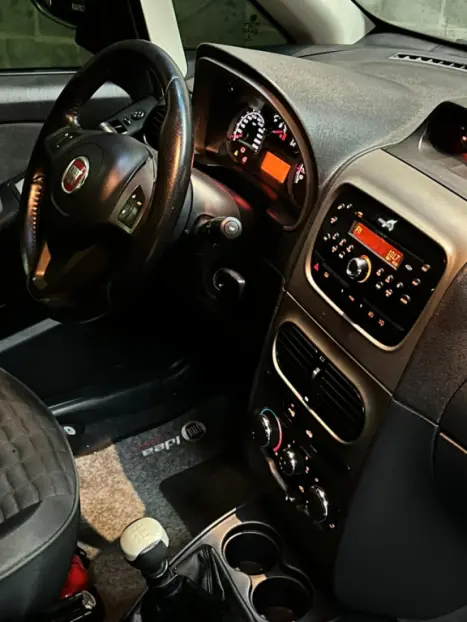 FIAT Idea 1.8 16V 4P ADVENTURE FLEX, Foto 11