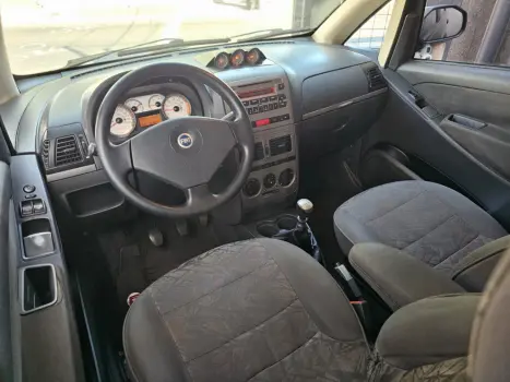 FIAT Idea 1.8 4P ADVENTURE FLEX, Foto 10 FIAT Idea 1.8 4P ADVENTURE FLEX, Foto 10