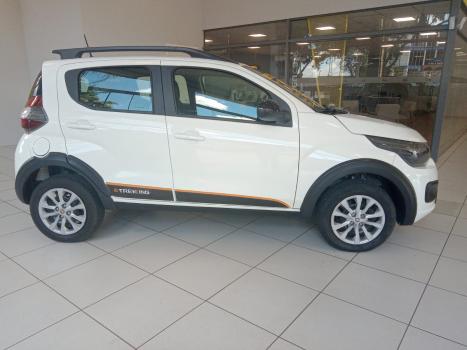 FIAT Mobi 1.0 4P FLEX EVO TREKKING, Foto 3