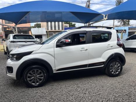 FIAT Mobi 1.0 4P FLEX EVO TREKKING, Foto 2