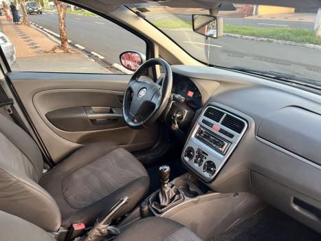 FIAT Punto 1.4 4P FLEX ATTRACTIVE ITALIA, Foto 10