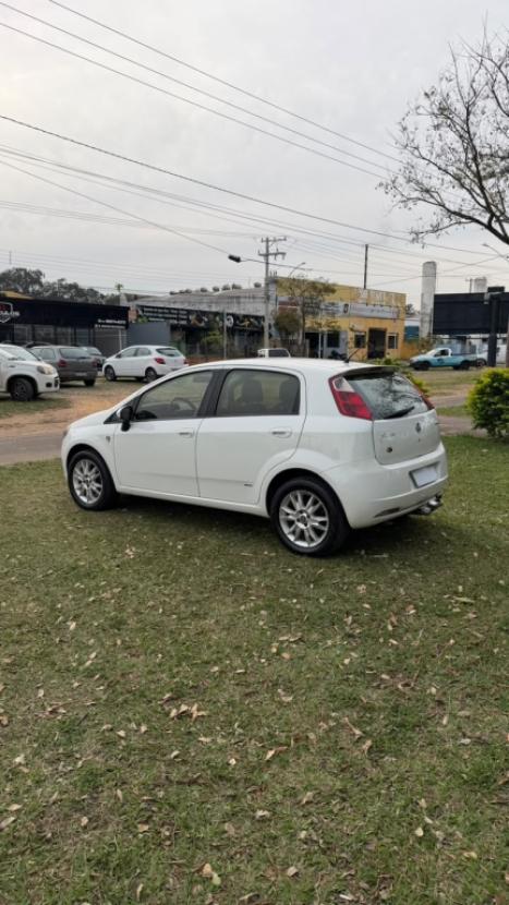 FIAT Punto 1.4 4P FLEX ATTRACTIVE ITALIA, Foto 4