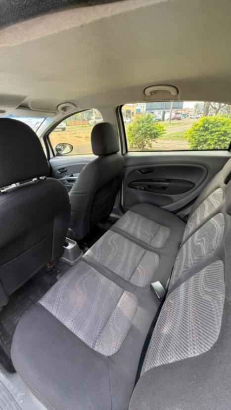FIAT Punto 1.4 4P FLEX ATTRACTIVE ITALIA, Foto 8