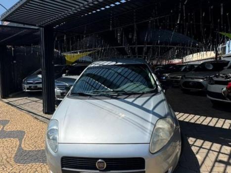 FIAT Punto 1.8 4P HLX FLEX, Foto 1