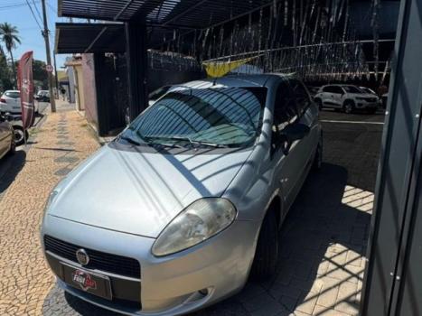 FIAT Punto 1.8 4P HLX FLEX, Foto 2