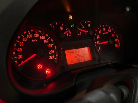 FIAT Punto 1.8 4P SPORTING FLEX, Foto 2