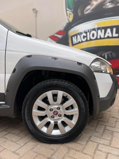 FIAT Strada 1.8 16V FLEX ADVENTURE CABINE ESTENDIDA, Foto 8 FIAT Strada 1.8 16V FLEX ADVENTURE CABINE ESTENDIDA, Foto 8