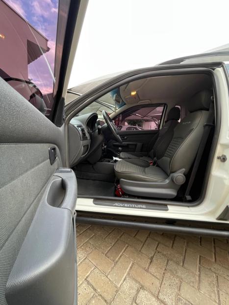 FIAT Strada 1.8 16V FLEX ADVENTURE CABINE ESTENDIDA, Foto 15 FIAT Strada 1.8 16V FLEX ADVENTURE CABINE ESTENDIDA, Foto 15