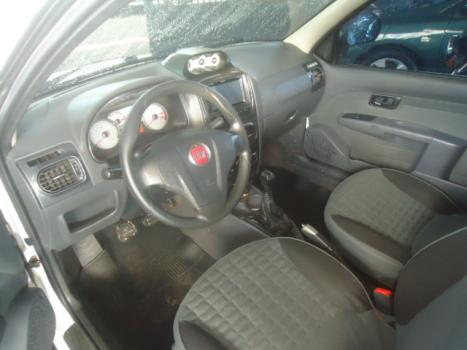 FIAT Strada 1.8 FLEX ADVENTURE LOCKER CABINE ESTENDIDA, Foto 2