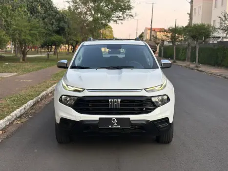 FIAT Toro 1.3 16V 4P FLEX 270 TURBO ENDURANCE AUTOM�TICO, Foto 2