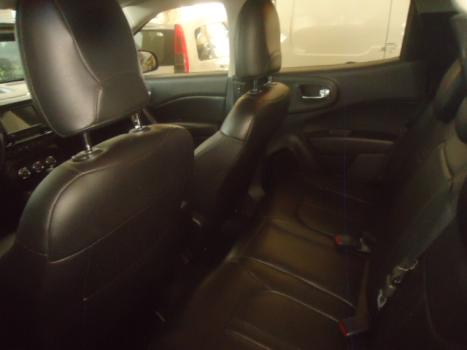 FIAT Toro 1.8 16V 4P ENDURANCE AUTOMTICO, Foto 5