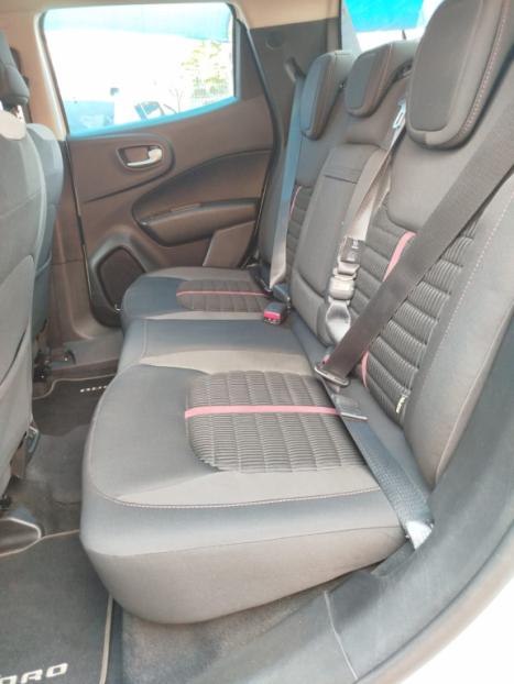 FIAT Toro 1.8 16V 4P FLEX FREEDOM AUTOM�TICO, Foto 8