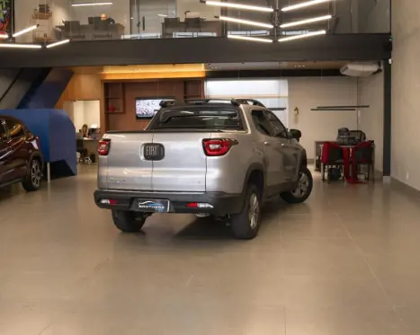 FIAT Toro 1.8 16V 4P FLEX FREEDOM AUTOM�TICO, Foto 4