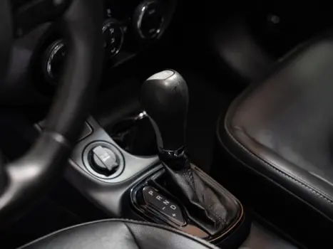 FIAT Toro 1.8 16V 4P FLEX FREEDOM AUTOM�TICO, Foto 7