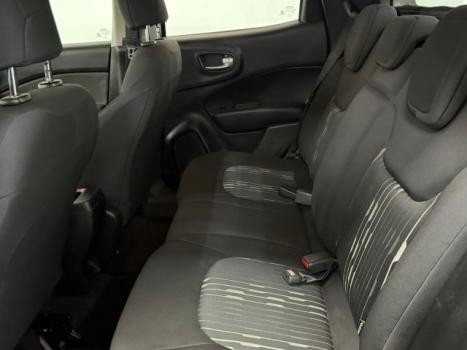 FIAT Toro 1.8 16V 4P FLEX FREEDOM AUTOM�TICO, Foto 14
