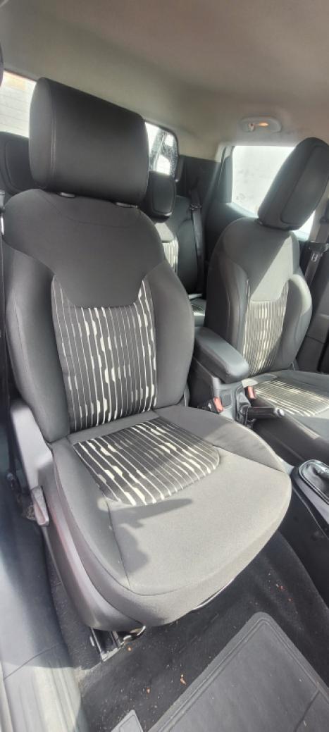 FIAT Toro 1.8 16V 4P FLEX FREEDOM AUTOMÁTICO, Foto 6