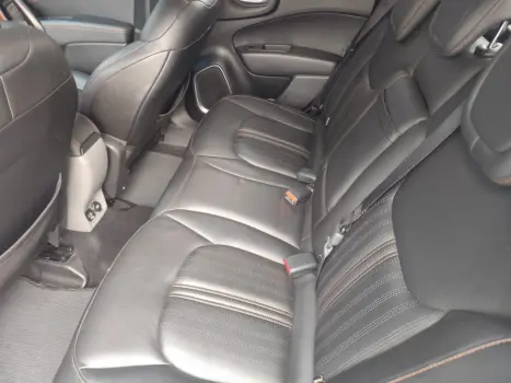 FIAT Toro 2.0 16V 4P VOLCANO 4WD TURBO DIESEL AUTOM�TICO, Foto 10