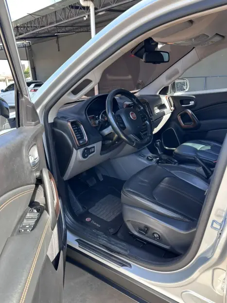 FIAT Toro 2.0 16V 4P VOLCANO 4WD TURBO DIESEL AUTOM�TICO, Foto 12