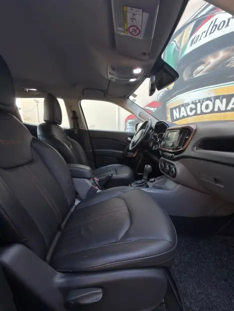 FIAT Toro 2.0 16V 4P VOLCANO 4WD TURBO DIESEL AUTOM�TICO, Foto 10