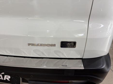 FIAT Toro 2.0 16V 4P 4WD FREEDOM TURBO DIESEL  AUTOM�TICO, Foto 10
