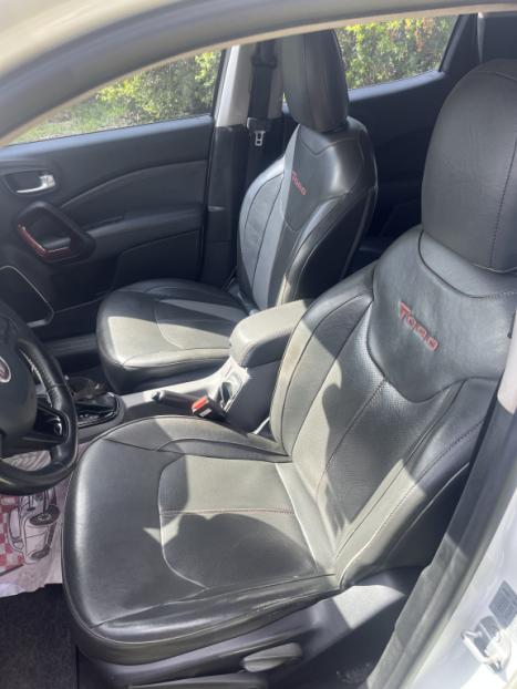 FIAT Toro 2.4 16V 4P FREEDOM MULTIAIR FLEX AUTOM�TICO, Foto 6
