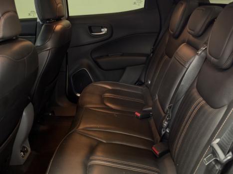 FIAT Toro 2.4 16V 4P MULTIAIR FLEX VOLCANO AUTOMÁTICO, Foto 15