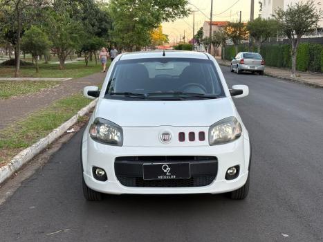 FIAT Uno 1.4 FLEX SPORTING, Foto 2